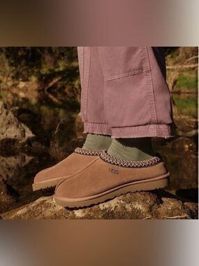 UGG Tasman chestnut slippers  women size 6 New